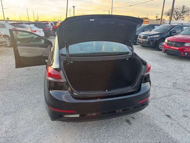 2017 HYUNDAI ELANTRA SE Grand Prairie TX