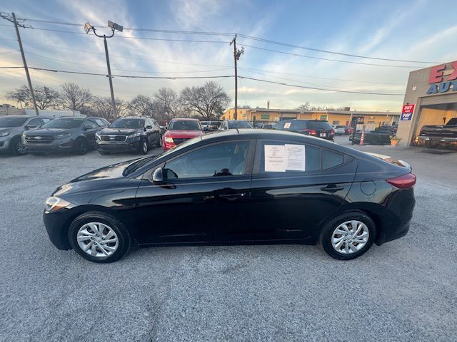 2017 HYUNDAI ELANTRA SE