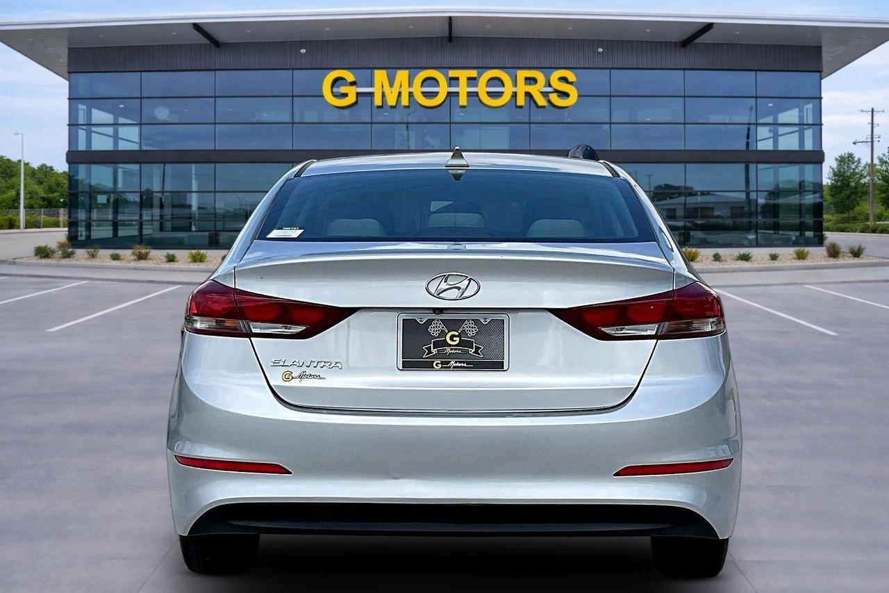 2017 HYUNDAI ELANTRA SE SILVER at Delta Auto Alliance