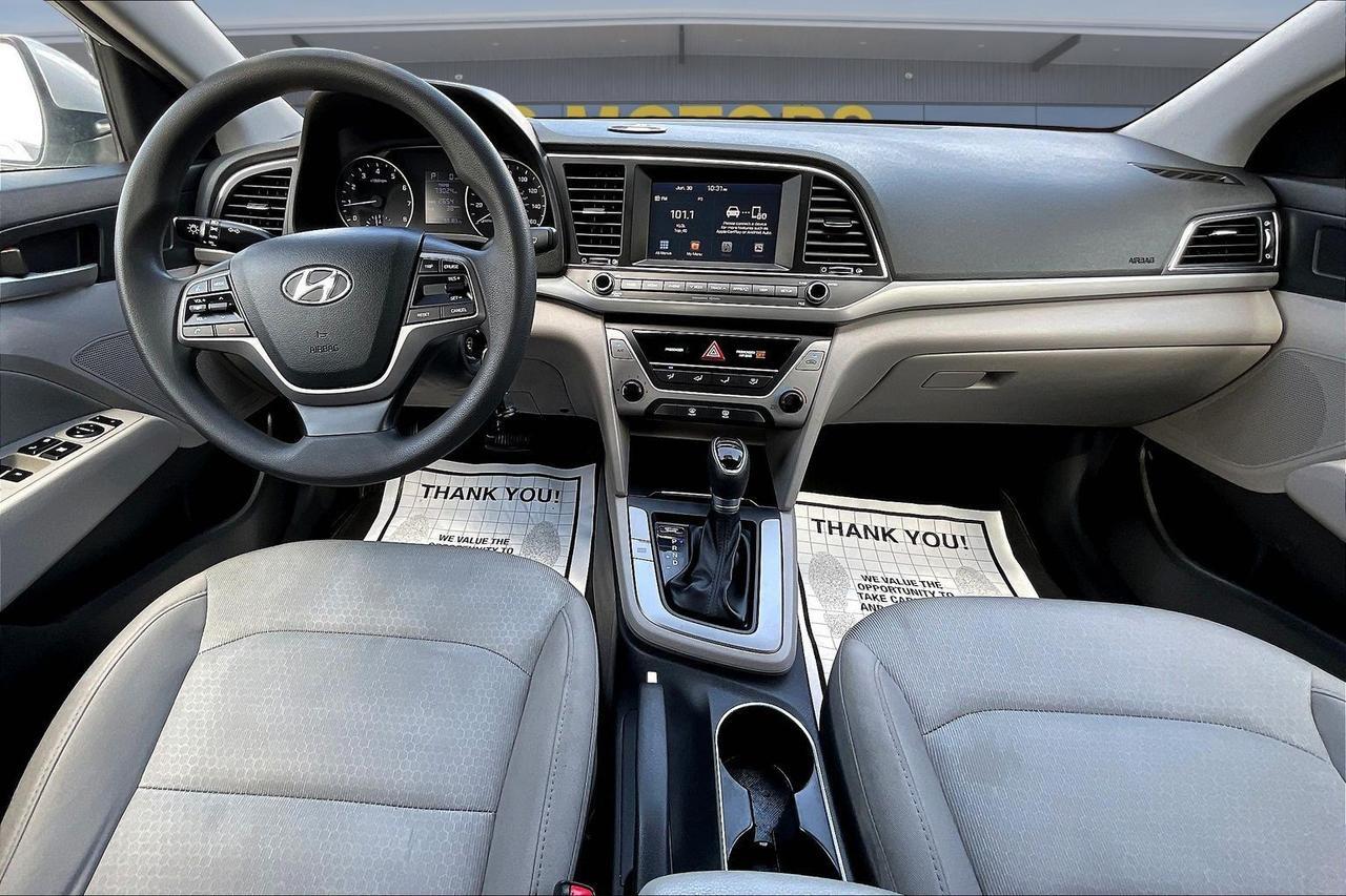 2017 HYUNDAI ELANTRA SE SILVER at Delta Auto Alliance