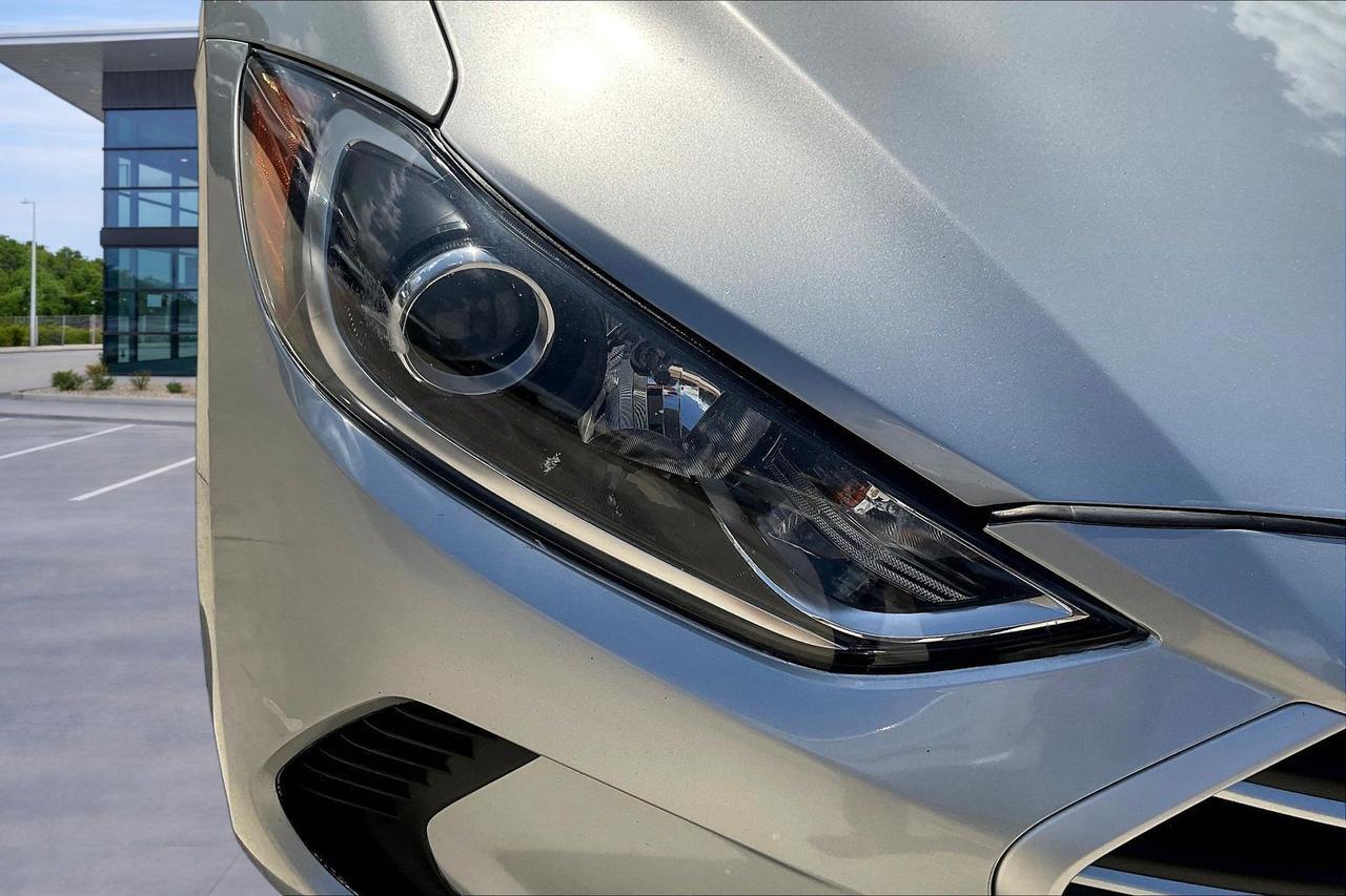 2017 HYUNDAI ELANTRA SE SILVER at Delta Auto Alliance