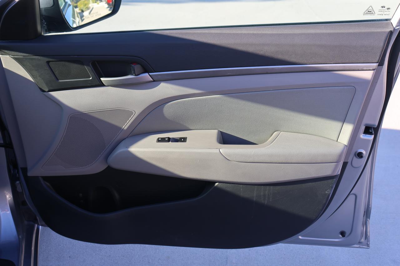 2017 HYUNDAI ELANTRA SE Houston TX