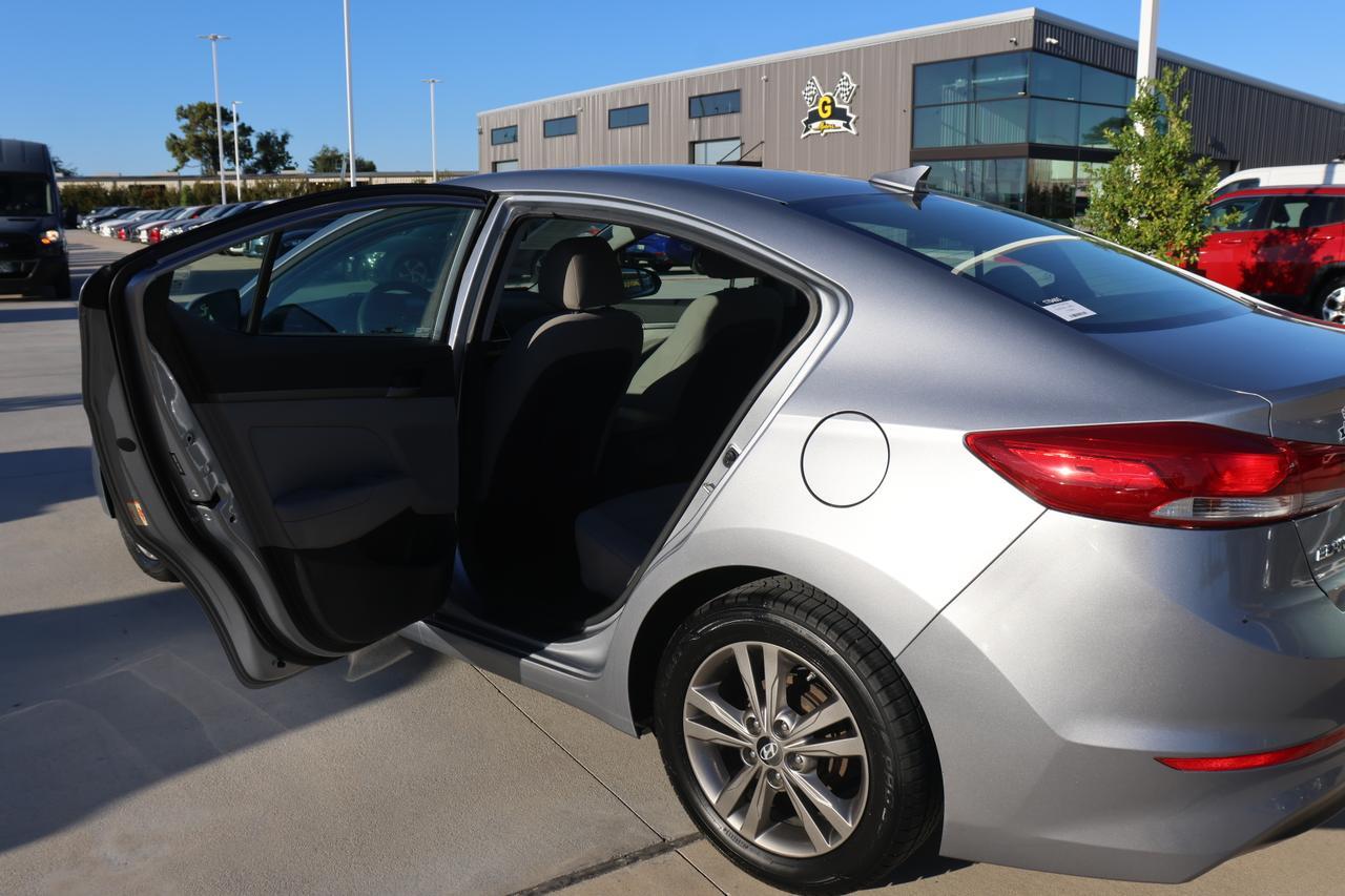 2017 HYUNDAI ELANTRA SE Houston TX