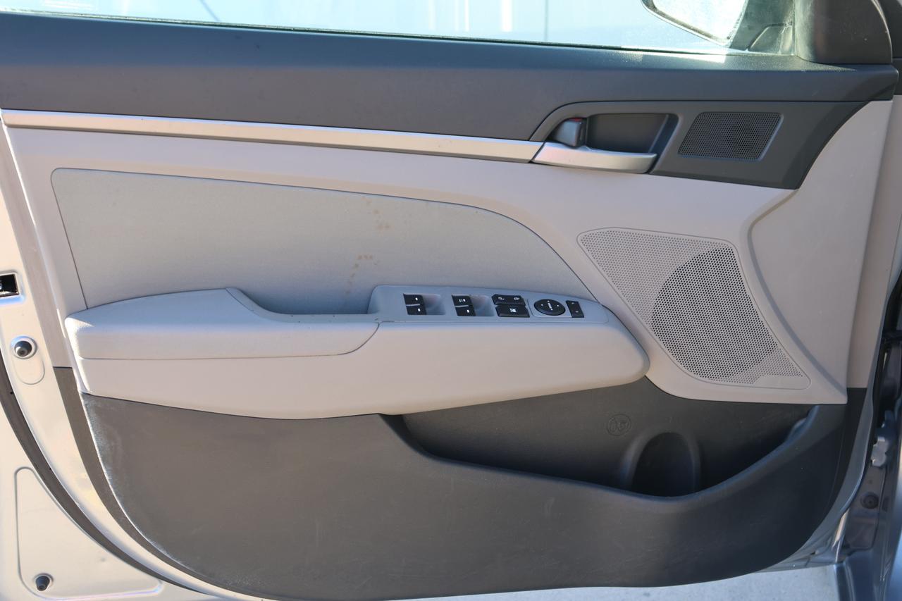 2017 HYUNDAI ELANTRA SE Houston TX