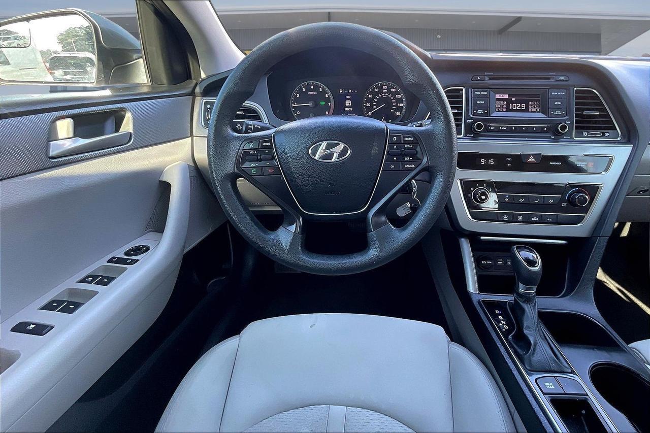 2017 HYUNDAI SONATA SE Houston TX