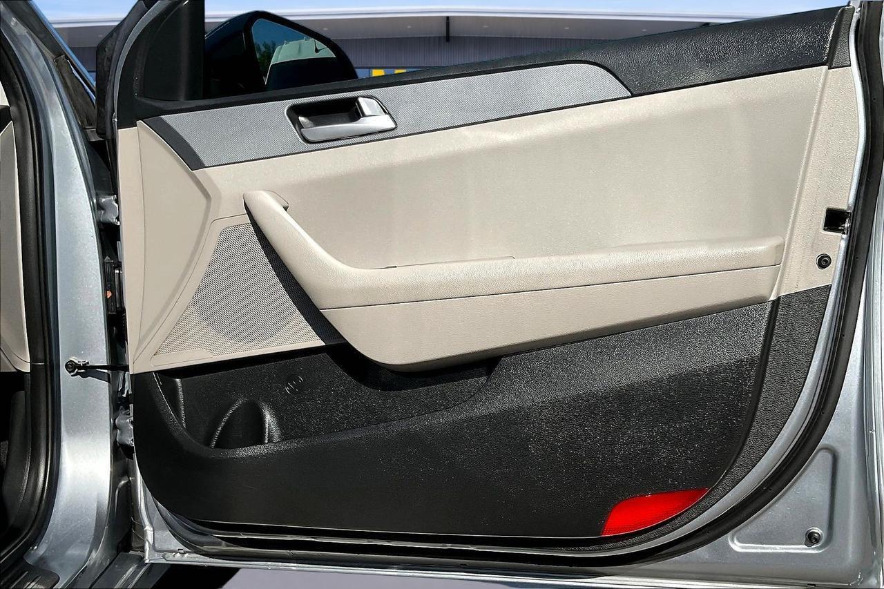 2017 HYUNDAI SONATA SE Houston TX