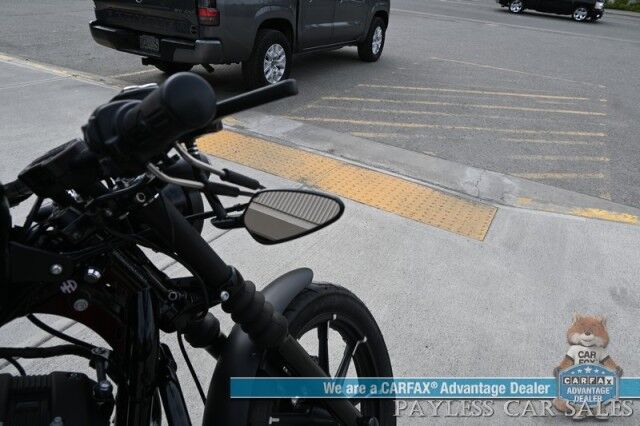 2017 Harley Davidson Iron 883 / Vance & Hines Shorty Exhaust / Roland Sands Design Billet Parts / Heated Grips / L.E.D Headlight & Signals / Keyless Start / Only 6K Miles Anchorage AK