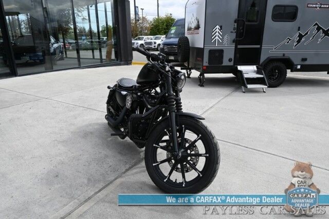 2017 Harley Davidson Iron 883 / Vance & Hines Shorty Exhaust / Roland Sands Design Billet Parts / Heated Grips / L.E.D Headlight & Signals / Keyless Start / Only 6K Miles Anchorage AK