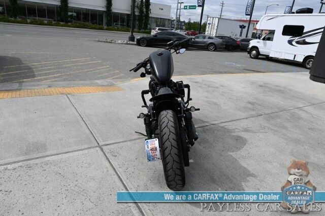 2017 Harley Davidson Iron 883 / Vance & Hines Shorty Exhaust / Roland Sands Design Billet Parts / Heated Grips / L.E.D Headlight & Signals / Keyless Start / Only 6K Miles Anchorage AK