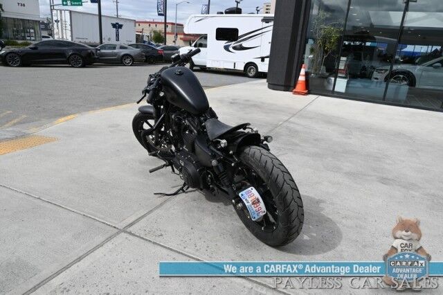 2017 Harley Davidson Iron 883 / Vance & Hines Shorty Exhaust / Roland Sands Design Billet Parts / Heated Grips / L.E.D Headlight & Signals / Keyless Start / Only 6K Miles Anchorage AK
