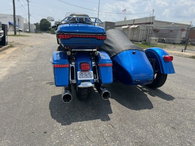 2017 Harley Davidson Road Glide Ultra w DMC Sidecar FLTRU