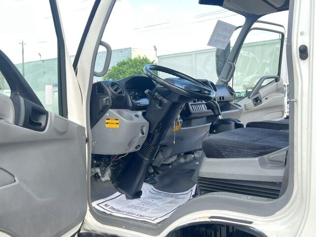 2017 Hino 195 20' Dry Box Truck with 2,500 lbs. Lift Gate Miami FL