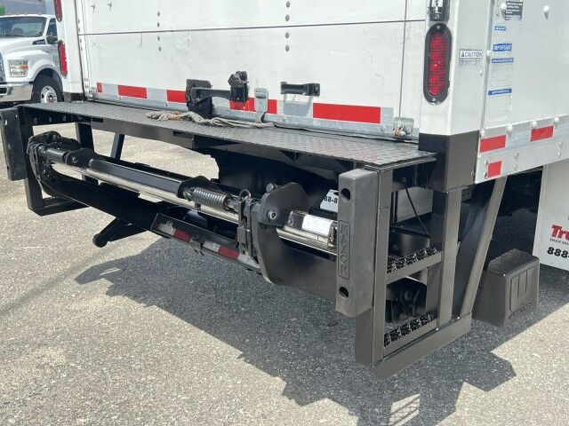 2017 Hino 195 20&apos; Dry Box Truck with 2,500 lbs. Lift Gate Miami FL