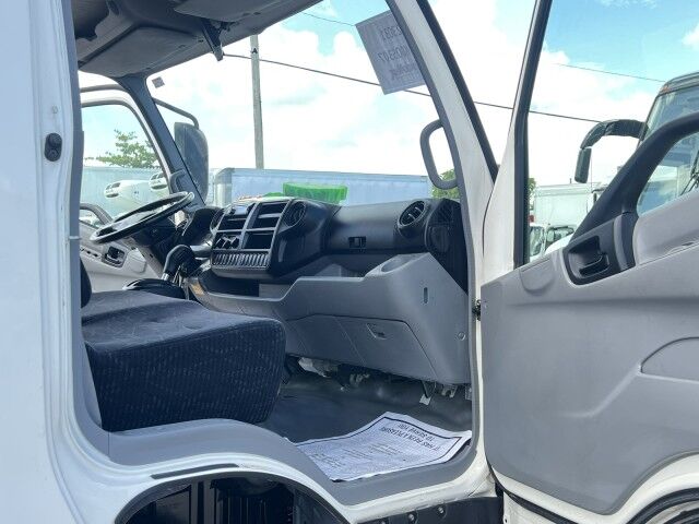 2017 Hino 195 20' Dry Box Truck with 2,500 lbs. Lift Gate Miami FL