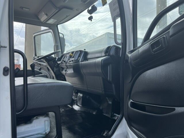 2017 Hino 268 28&apos; Dry Box Truck. For Sale AS IS! Miami FL