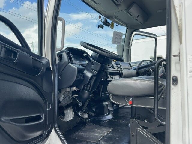 2017 Hino 268 28&apos; Dry Box Truck. For Sale AS IS! Miami FL