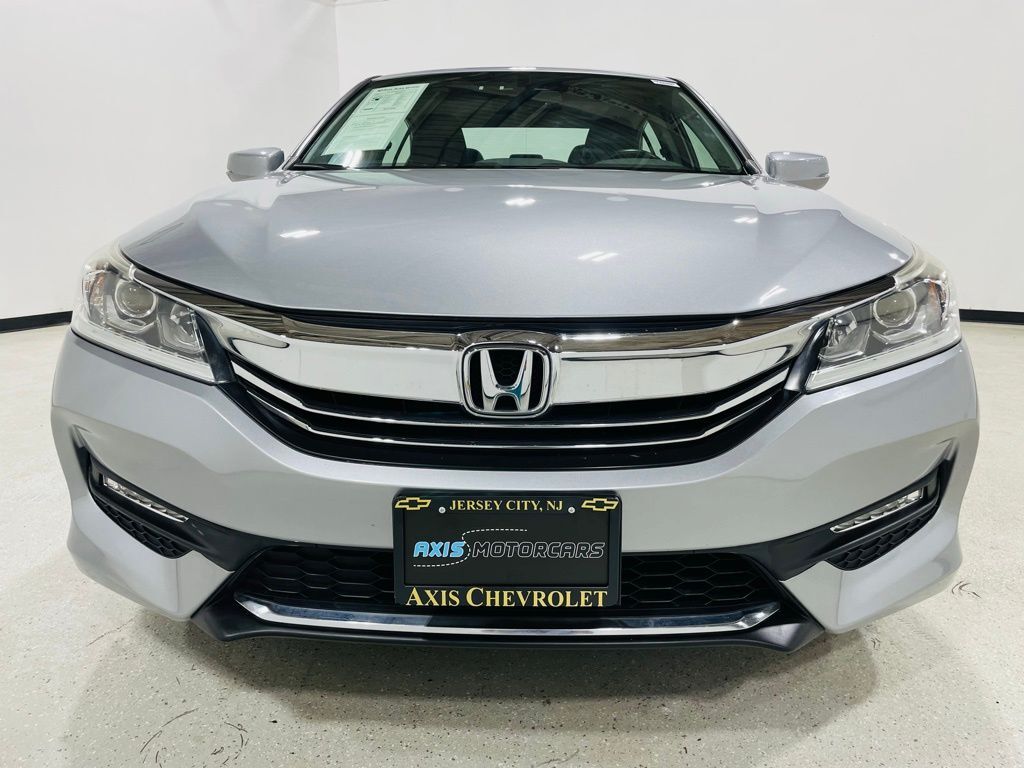 2017 Honda Accord EX-L photo 16