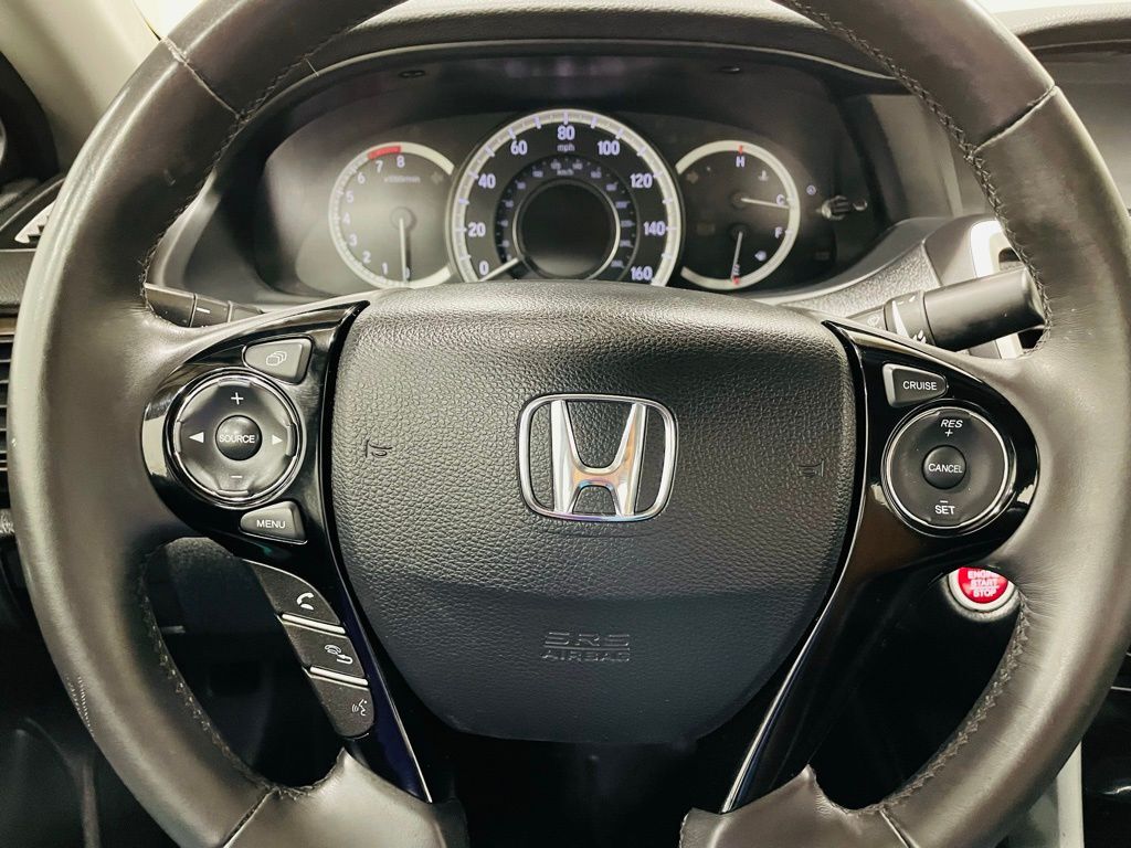 2017 Honda Accord EX-L photo 35