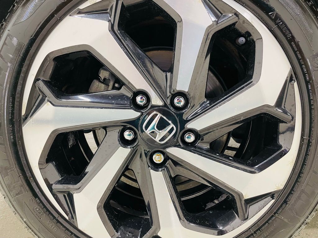 2017 Honda Accord EX-L photo 19
