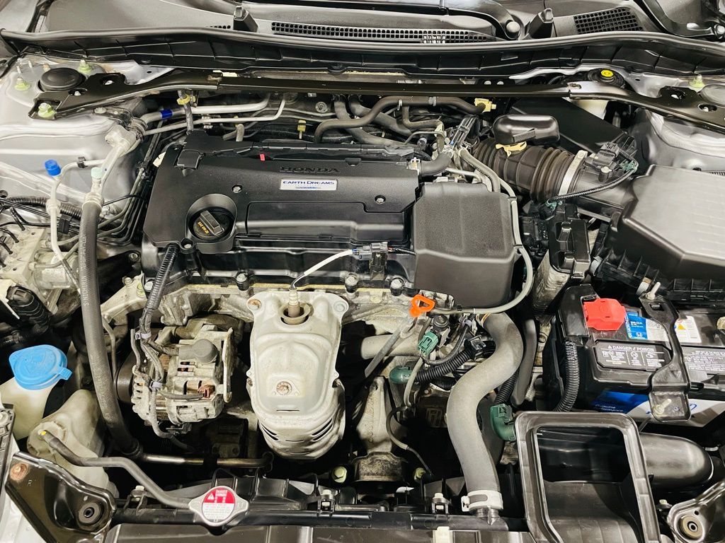 2017 Honda Accord EX-L photo 40