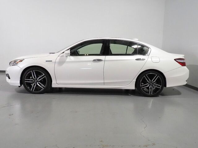2017 Honda Accord Hybrid Touring *NAVIGATION, ADAPTIVE CRUISE, SAFETY ALERTS, BACKUP-CAMERA, COLOR TOUCHSCREEN, MOONROOF, LEATHER, HEATED SEATS, KEYLESS ENTRY, ANDROID & APPLE Round Rock TX