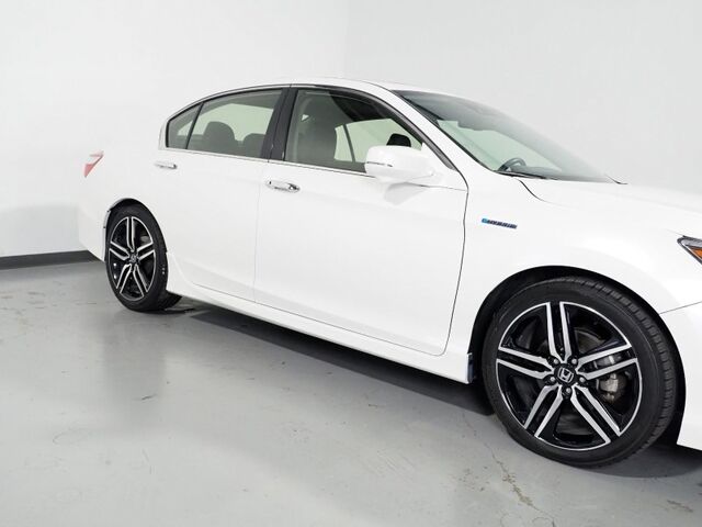 2017 Honda Accord Hybrid Touring *NAVIGATION, ADAPTIVE CRUISE, SAFETY ALERTS, BACKUP-CAMERA, COLOR TOUCHSCREEN, MOONROOF, LEATHER, HEATED SEATS, KEYLESS ENTRY, ANDROID & APPLE Round Rock TX