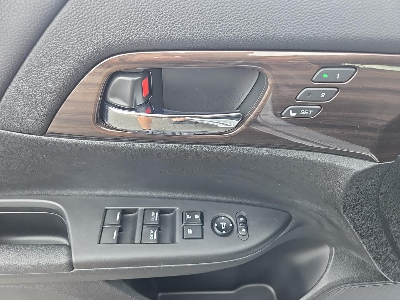 2017 Honda Accord Hybrid Touring Fredericksburg VA