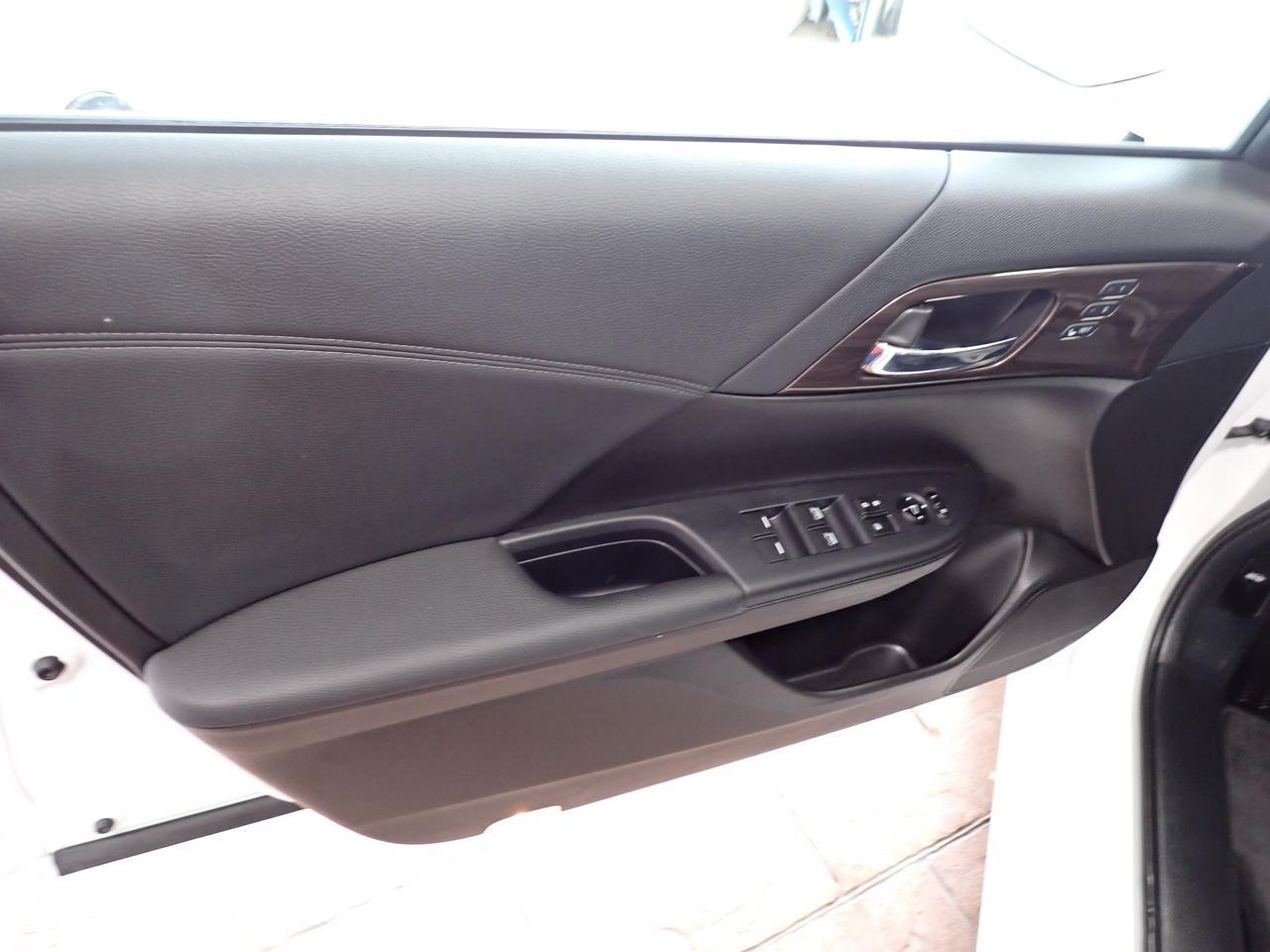 2017 Honda Accord Sedan EX-L 4DR LEATHER SUNROOF Listowel ON