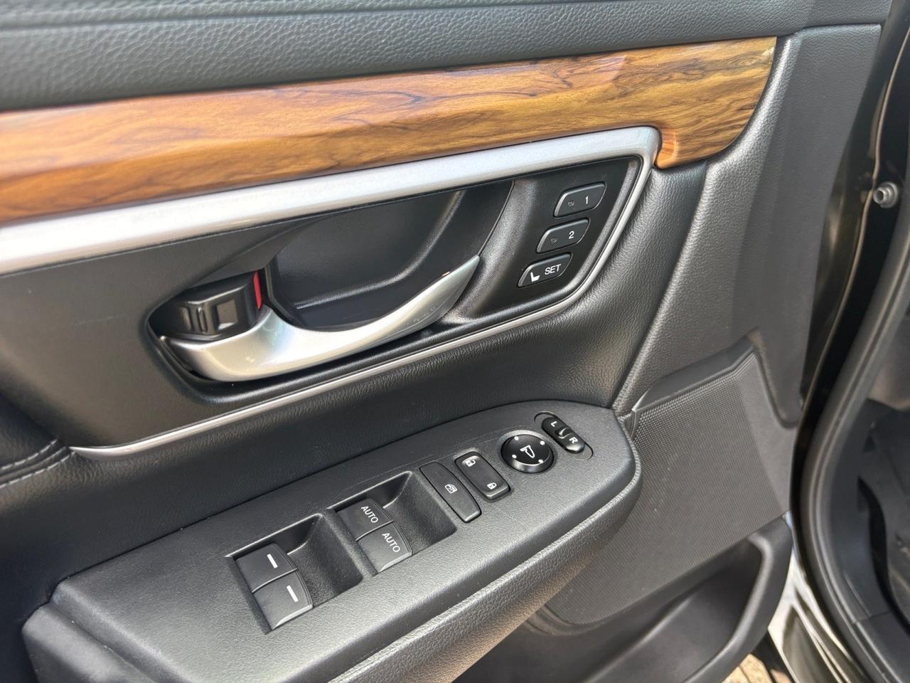 2017 Honda CR-V EX-L, POWER LIFTGATE, SUNROOF, HEATED SEATS, PUSH BUTTON START, TURN SIGNAL INDICATOR, LOW MILEAGE, TAKE THE WHOLE FAMILY ON A TRIP IN THIS CR-V Virginia Beach VA