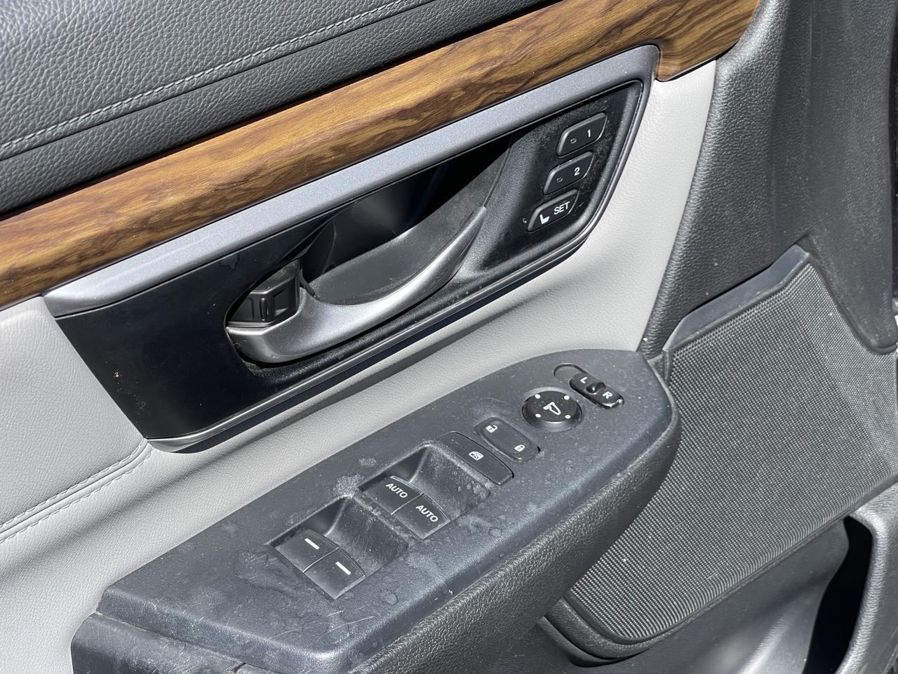 2017 Honda CR-V Touring AWD Hayden ID
