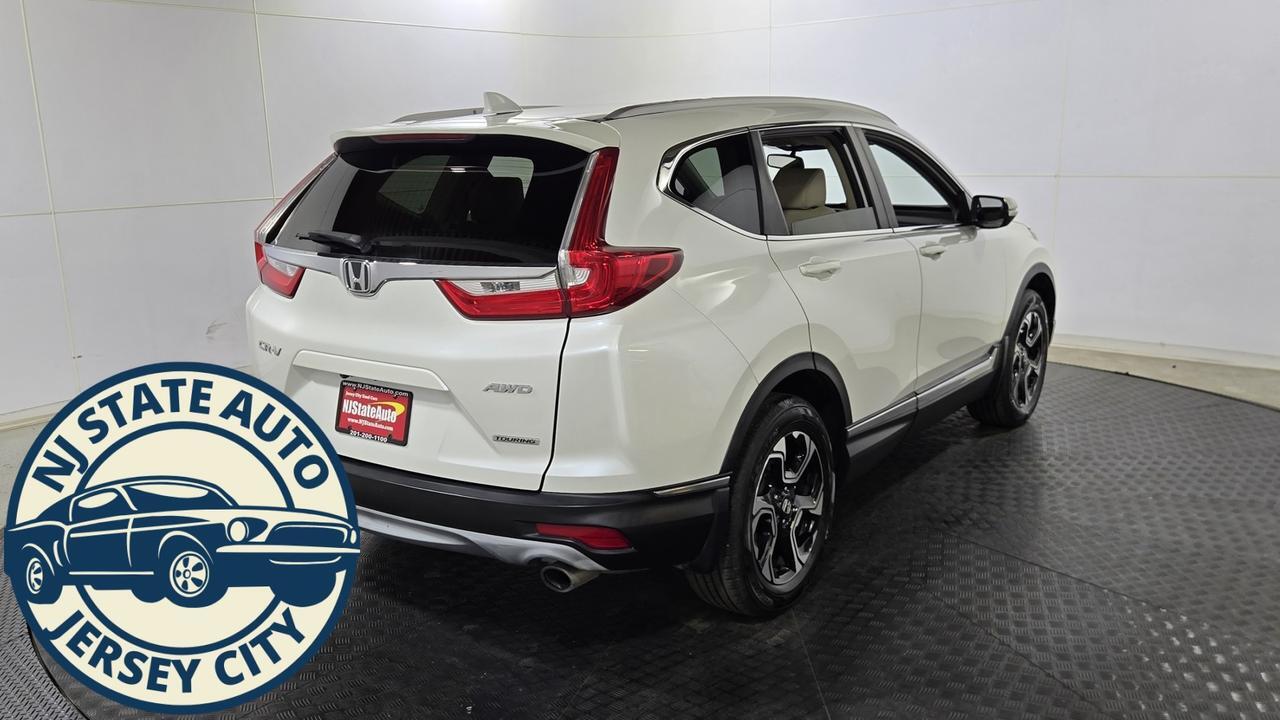 2017 Honda CR-V Touring photo 2