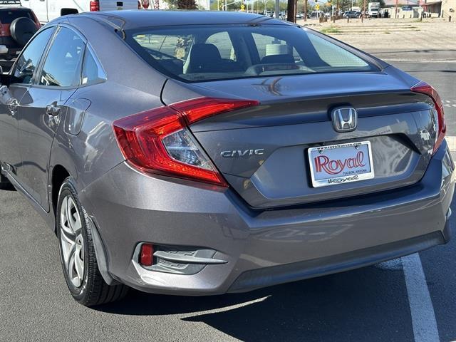 2017 Honda Civic LX photo 4
