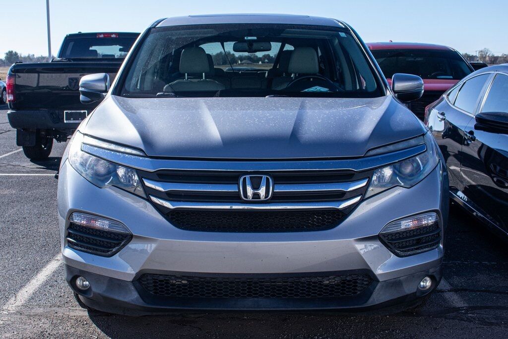2017 Honda Pilot EX-L photo 2