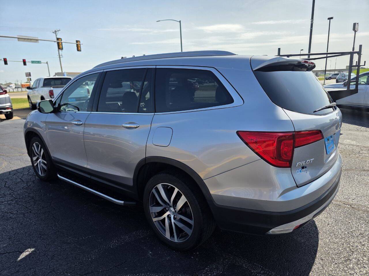 2017 Honda Pilot Elite AWD 4dr SUV Eldridge IA