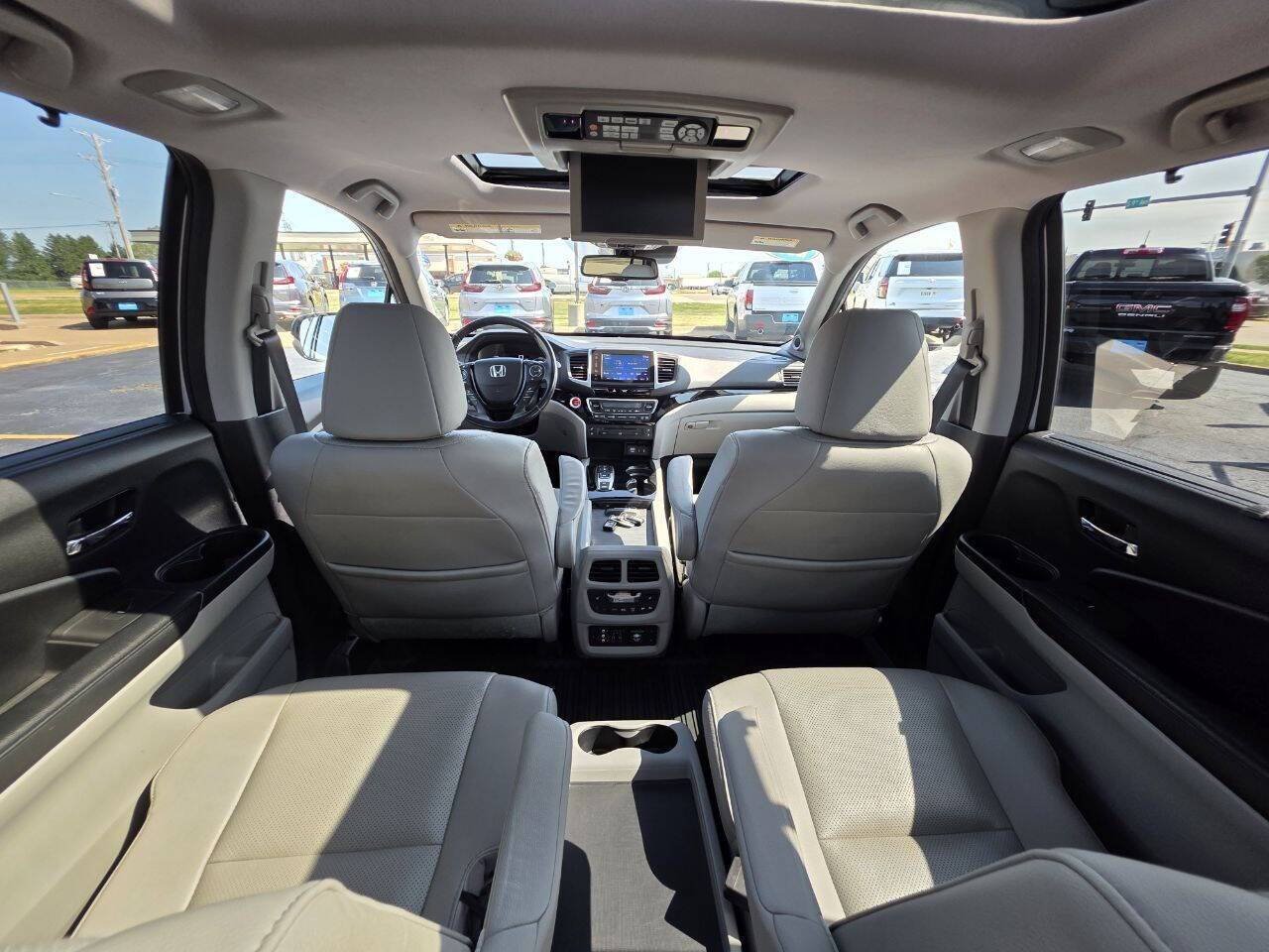 2017 Honda Pilot Elite AWD 4dr SUV Eldridge IA