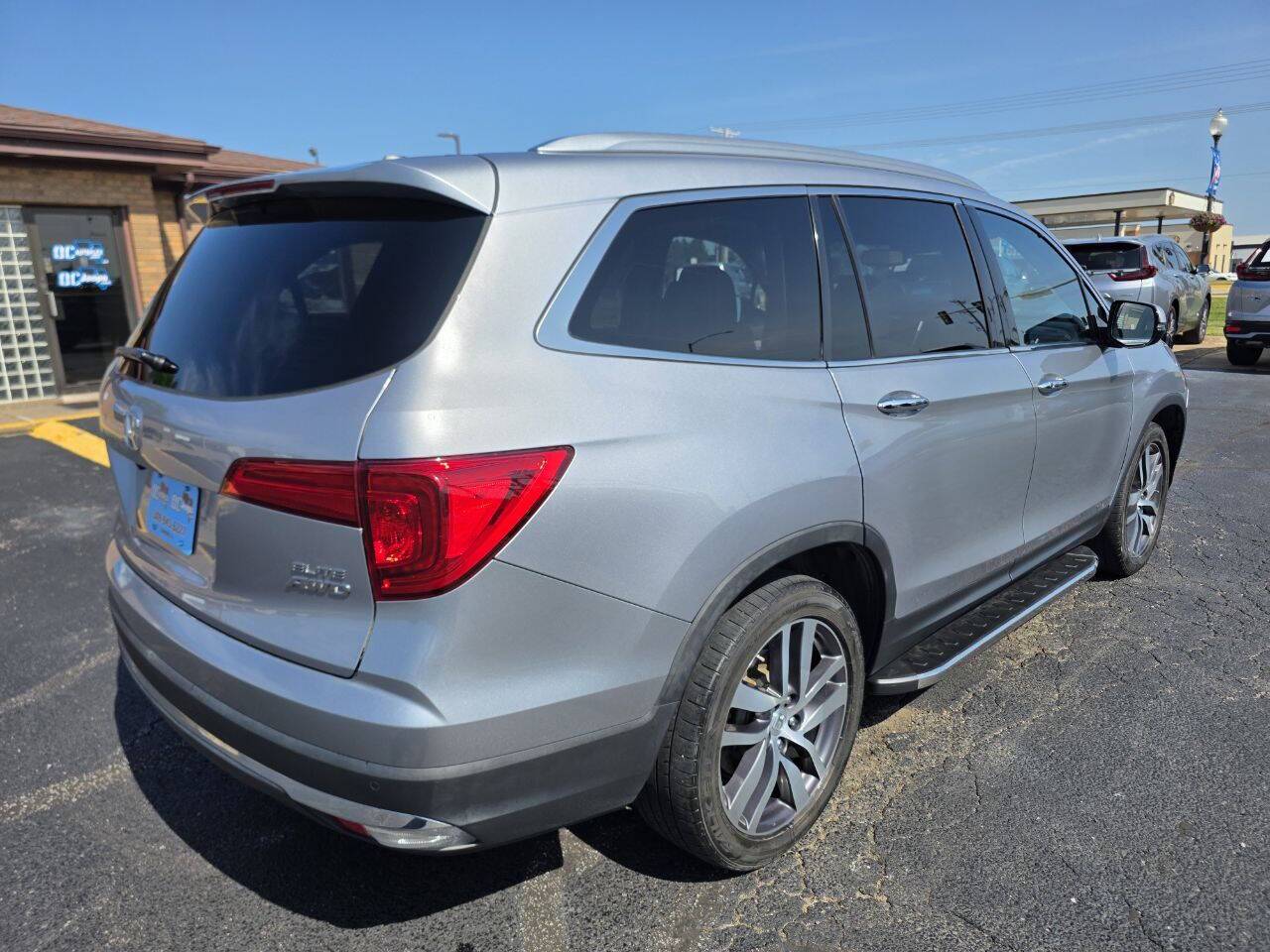 2017 Honda Pilot Elite AWD 4dr SUV Eldridge IA