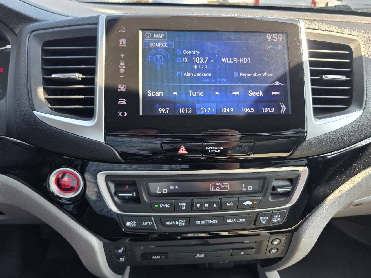2017 Honda Pilot Elite AWD 4dr SUV Eldridge IA