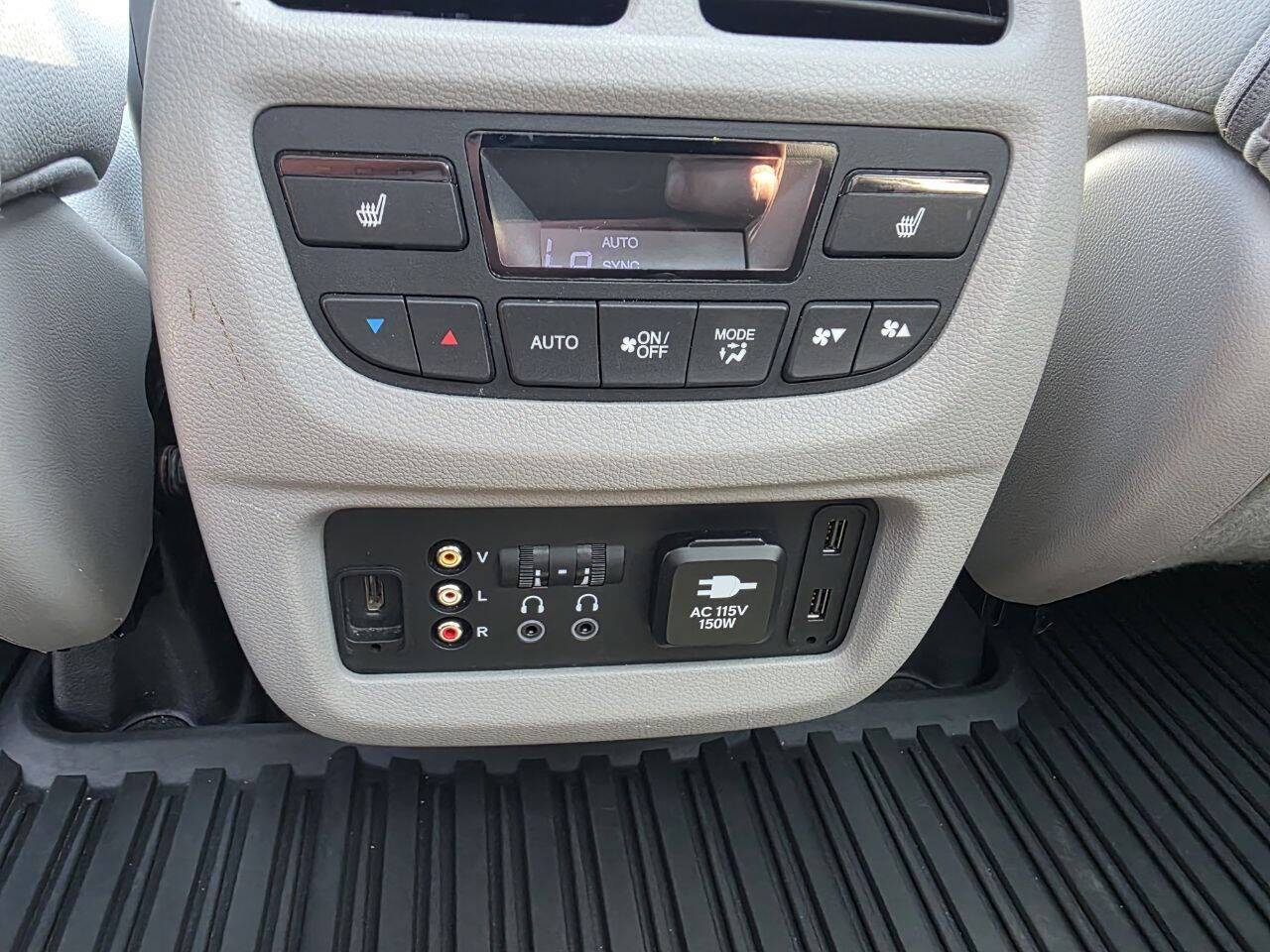 2017 Honda Pilot Elite AWD 4dr SUV Eldridge IA
