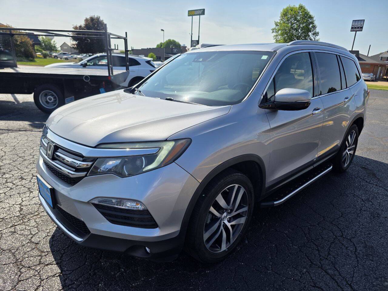 2017 Honda Pilot Elite AWD 4dr SUV Eldridge IA