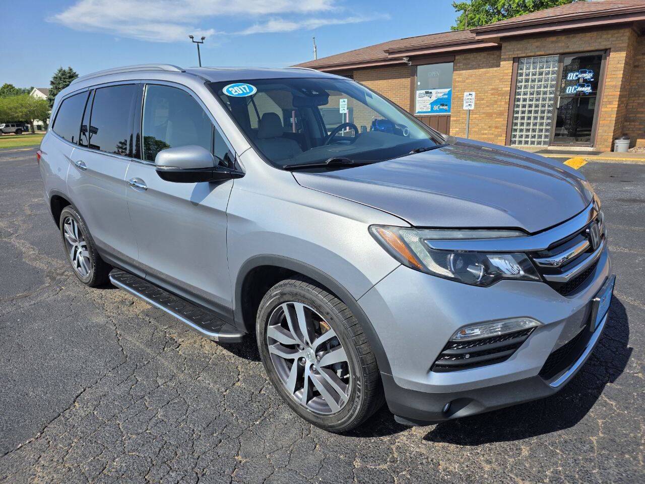 2017 Honda Pilot Elite AWD 4dr SUV Eldridge IA