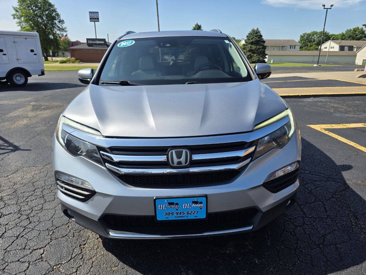 2017 Honda Pilot Elite AWD 4dr SUV Eldridge IA