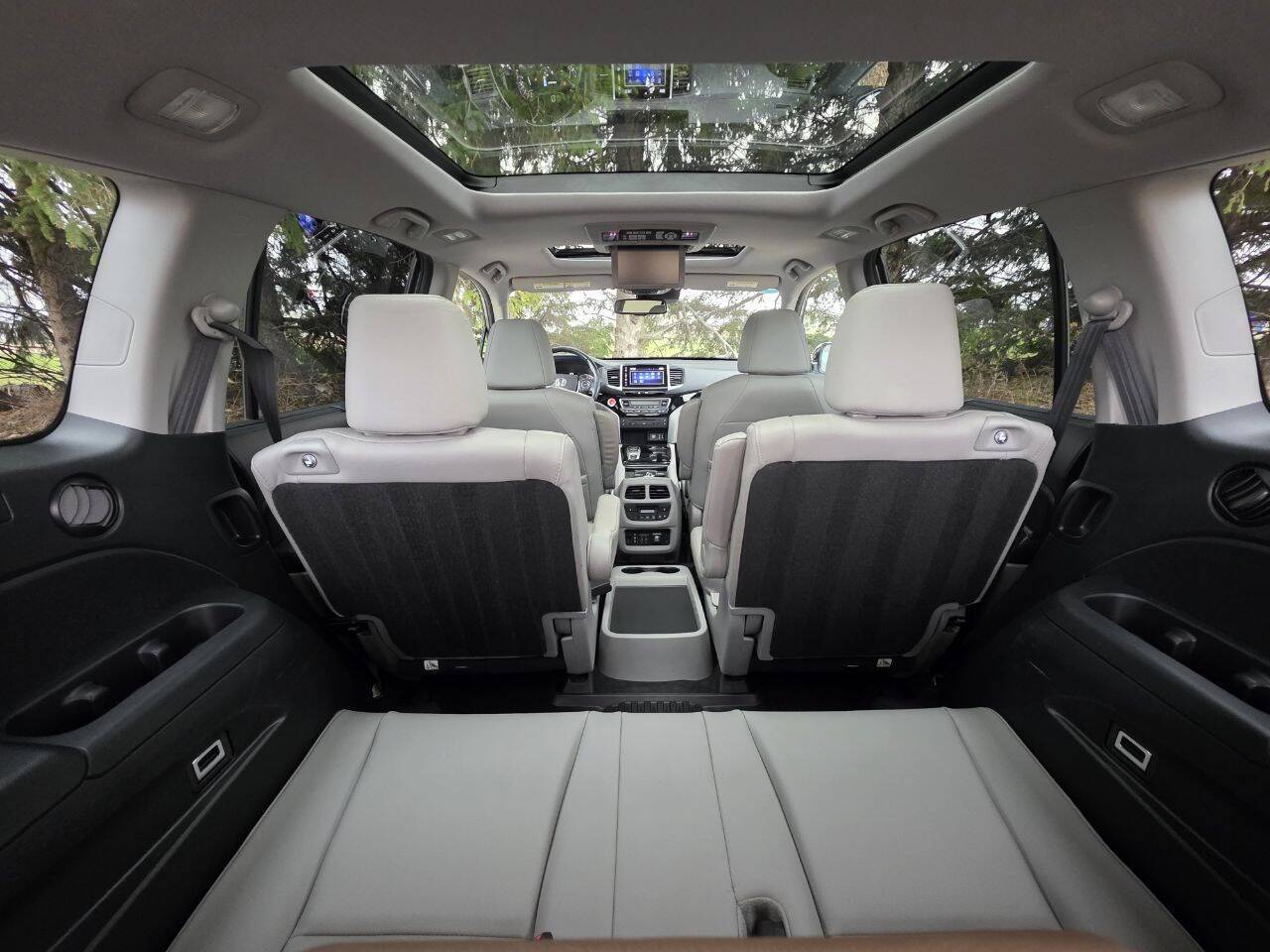 2017 Honda Pilot Elite AWD 4dr SUV Eldridge IA