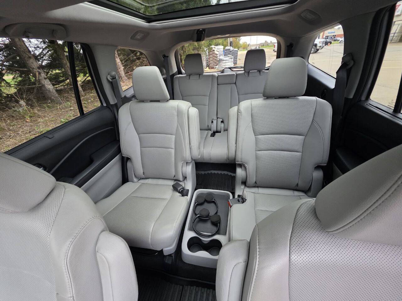 2017 Honda Pilot Elite AWD 4dr SUV Eldridge IA