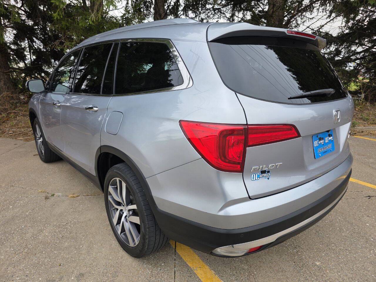 2017 Honda Pilot Elite AWD 4dr SUV Eldridge IA