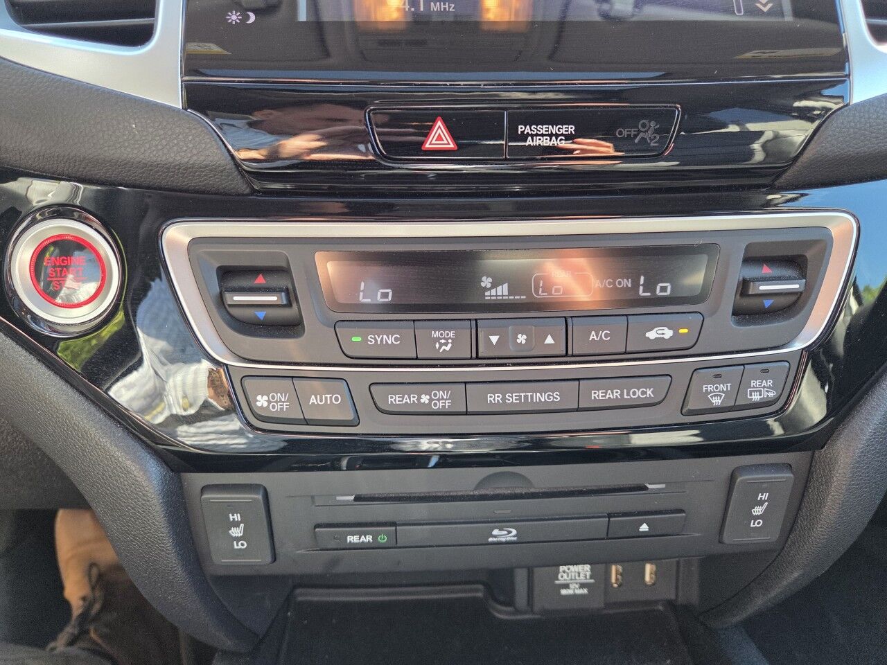 2017 Honda Pilot Touring Charlton MA