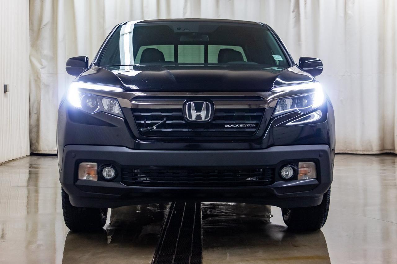 2017 Honda Ridgeline 4x4 Crew Cab Black Edition Leather Roof Nav Red Deer AB