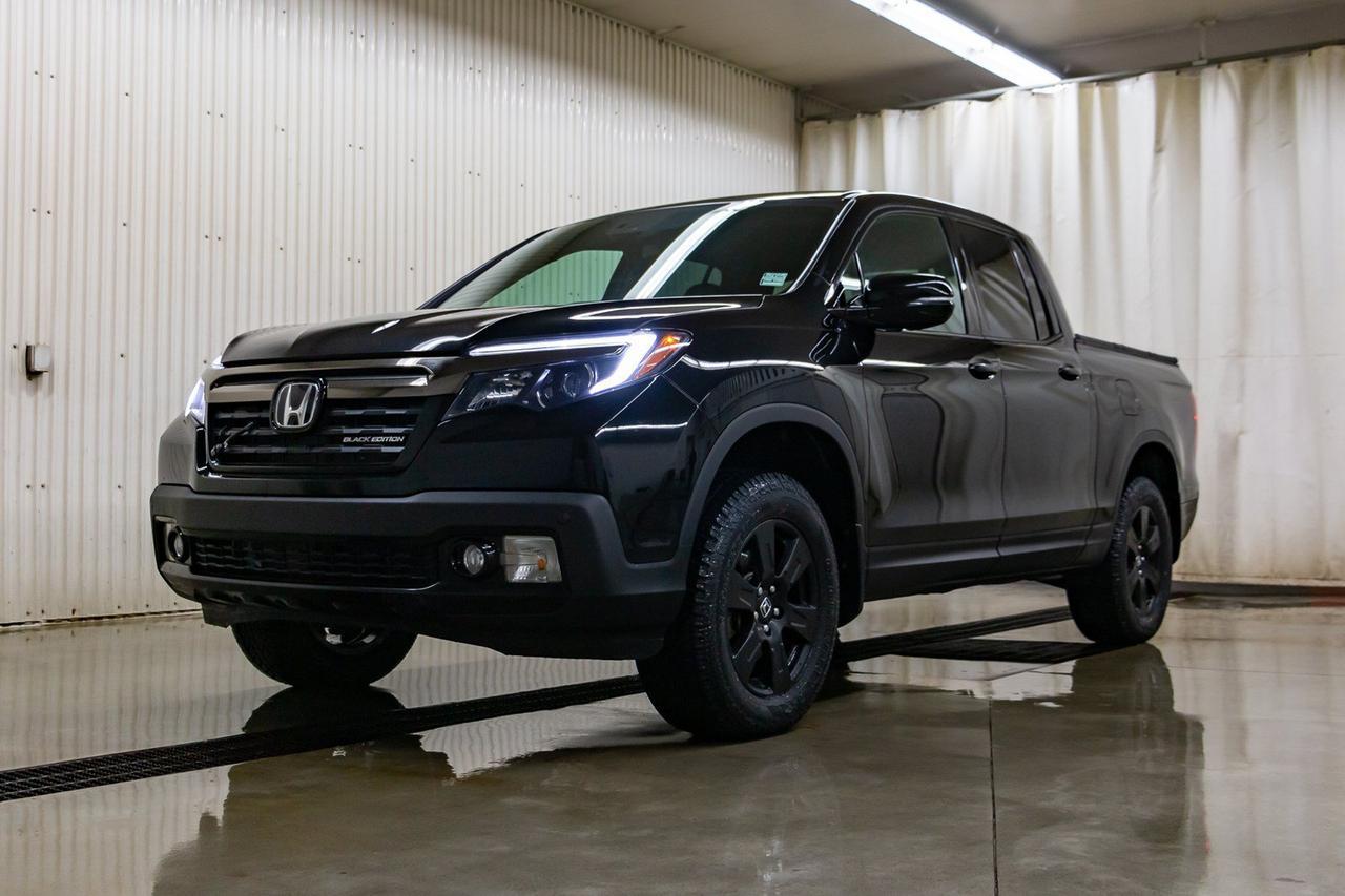 2017 Honda Ridgeline 4x4 Crew Cab Black Edition Leather Roof Nav Red Deer AB