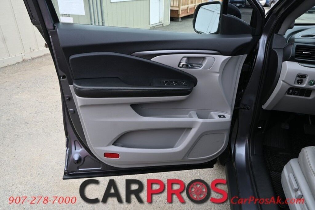 2017 Honda Ridgeline RTL - 3.5 V6 - Automatic - All Wheel Drive - Remote State - Keyless Entry & Start - Power Heated Leather Front Seats - Power Door Locks & Windows - Backup Camera - Bluetooth - Tow Package Anchorage AK