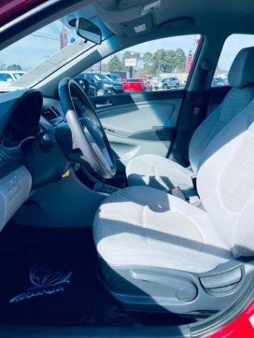 2017 Hyundai Accent - SD SE 4-Door 6A Hot Springs AR