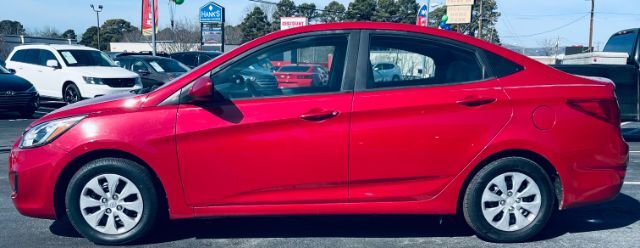 2017 Hyundai Accent - SD SE 4-Door 6A Hot Springs AR